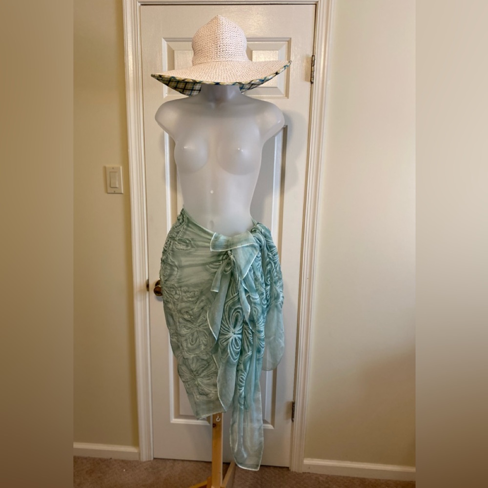 NWOT CHIC - Sheer light green embroidered floral pattern sarong, Size: 80” x 36”